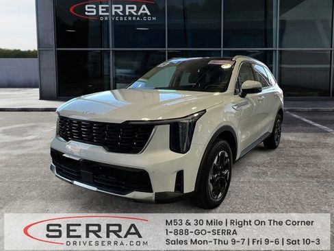 Certified 2026 Kia Sorento S w/ S Panoramic Sunroof Package AWD/4WD image 1