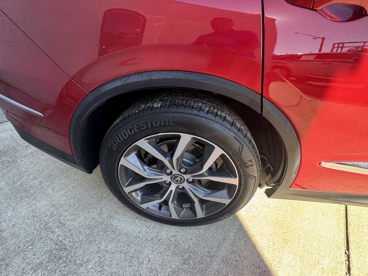 Used 2023 Acura MDX w/ Technology Package FWD image 30
