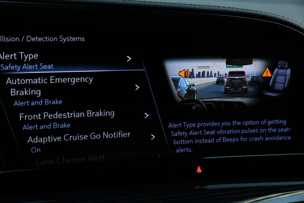 Used 2023 Cadillac Escalade Sport w/ Touring Package AWD/4WD image 25