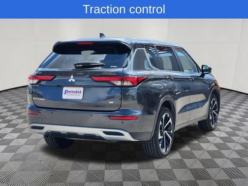Used 2024 Mitsubishi Outlander SE Black Edition AWD/4WD image 4
