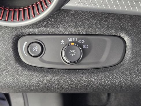 New 2026 Chevrolet Trax RS w/ Driver Confidence Package FWD image 22