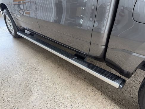 Used 2023 RAM 1500 Big Horn AWD/4WD image 30