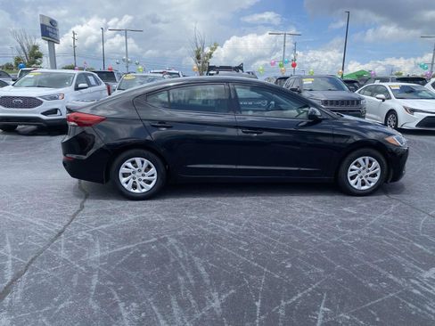 Used 2018 Hyundai Elantra SE FWD image 8