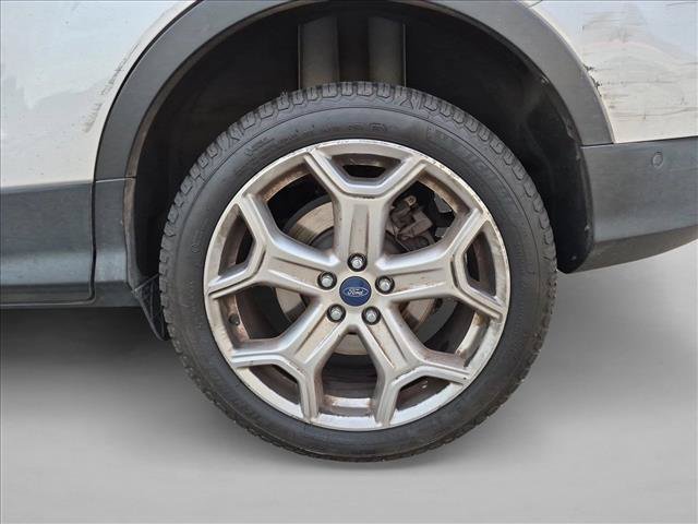 Used 2019 Ford Escape Titanium AWD/4WD image 14