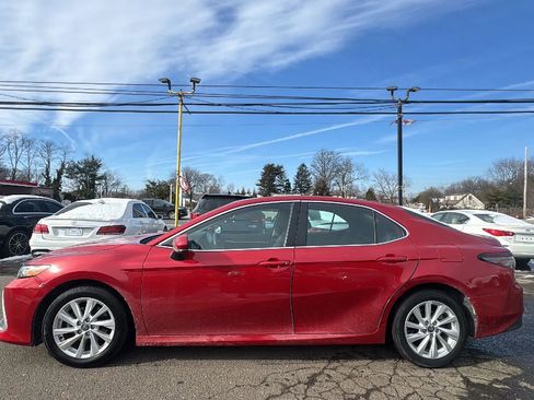 Used 2023 Toyota Camry LE image 8