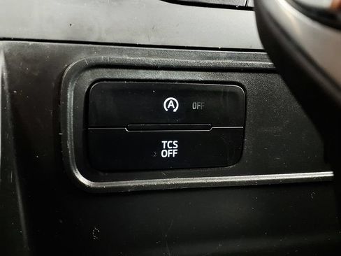 Used 2020 Ford EcoSport SE FWD image 22