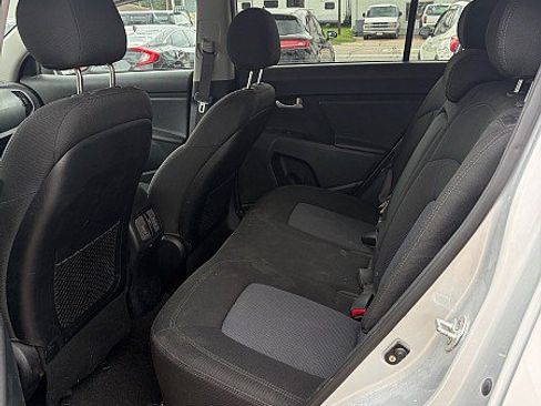 Used 2016 Kia Sportage LX AWD/4WD image 13