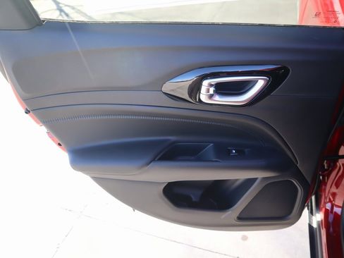 New 2026 Jeep Compass Latitude image 16