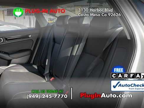 Used 2023 Honda Civic Touring image 10