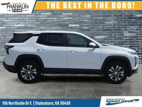 Used 2026 Chevrolet Equinox LT w/ Convenience Package II FWD image 7