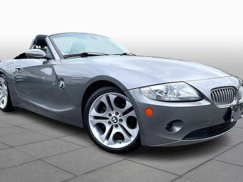 Used 2005 BMW Z4 3.0i image 2
