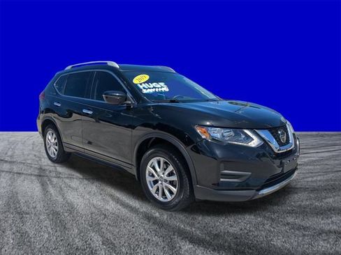 Used 2019 Nissan Rogue S w/ Special Edition Package FWD image 2