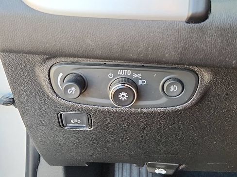 Used 2019 GMC Terrain SLT AWD/4WD image 27
