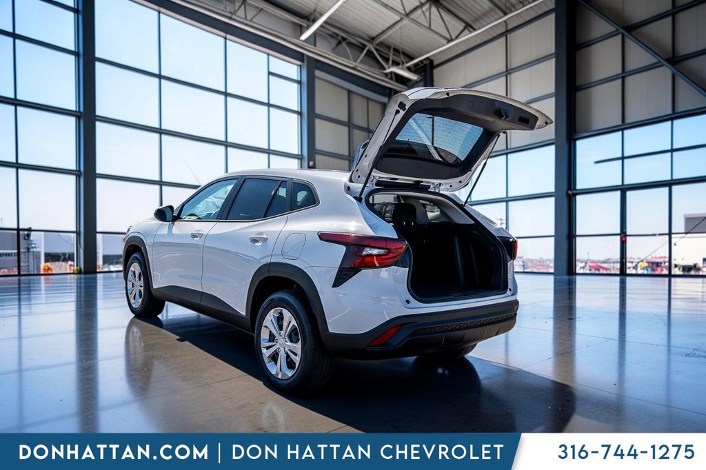 New 2026 Chevrolet Trax LS FWD image 28