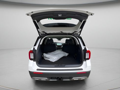 New 2026 Ford Explorer Active w/ Active Comfort Package AWD/4WD image 14