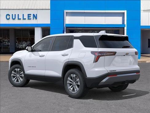 New 2026 Chevrolet Equinox LT FWD image 3