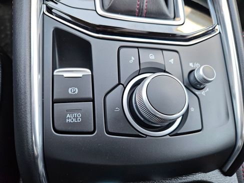 Certified 2022 MAZDA CX-5 Carbon Edition image 23