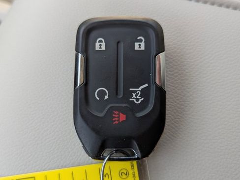 Certified 2023 GMC Acadia Denali w/ Denali Technology Package image 19