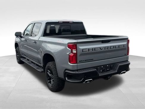 Used 2023 Chevrolet Silverado 1500 LT Trail Boss w/ LT Trail Boss Premium Package AWD/4WD image 6