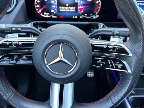 Certified 2025 Mercedes-Benz GLA 250 image 18