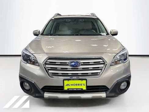Used 2017 Subaru Outback 2.5i Limited AWD/4WD image 2