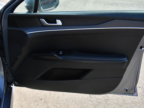 Used 2023 Kia K5 LXS image 38