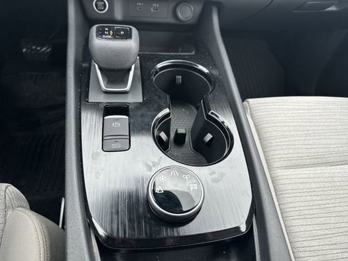 Certified 2023 Nissan Rogue SV image 25