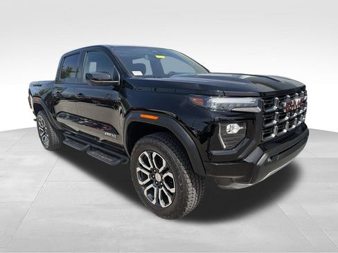 Used 2024 GMC Canyon AT4 w/ AT4 Premium Package AWD/4WD image 6