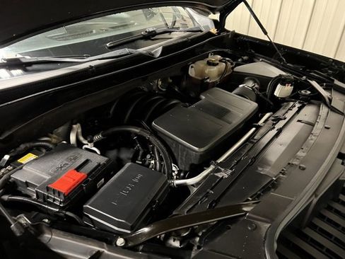 Used 2023 GMC Yukon XL SLT image 50