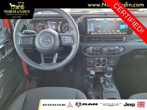 Certified 2026 Jeep Wrangler Unlimited Rubicon AWD/4WD image 7
