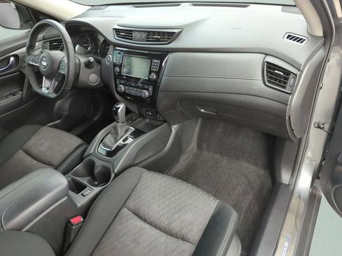 Certified 2019 Nissan Rogue SV w/ Premium Package image 23