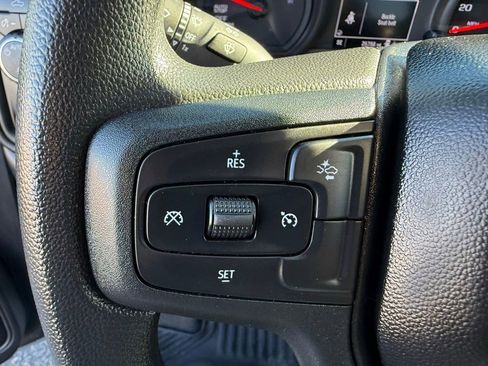 Certified 2025 Chevrolet Silverado 1500 Custom image 24