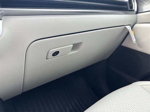 New 2025 Kia Sorento S image 43