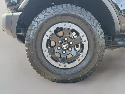 Used 2022 Ford Bronco Badlands image 40