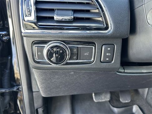 Used 2020 Lincoln Navigator L Reserve w/ Luxury Package image 17