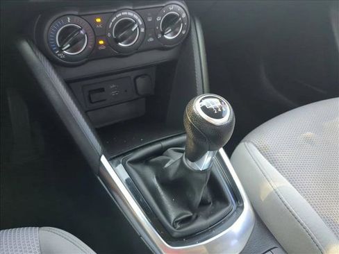 Used 2019 Toyota Yaris LE image 12