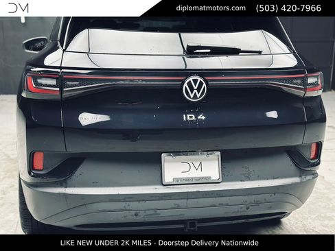 Used 2024 Volkswagen ID.4 Pro S AWD/4WD image 16