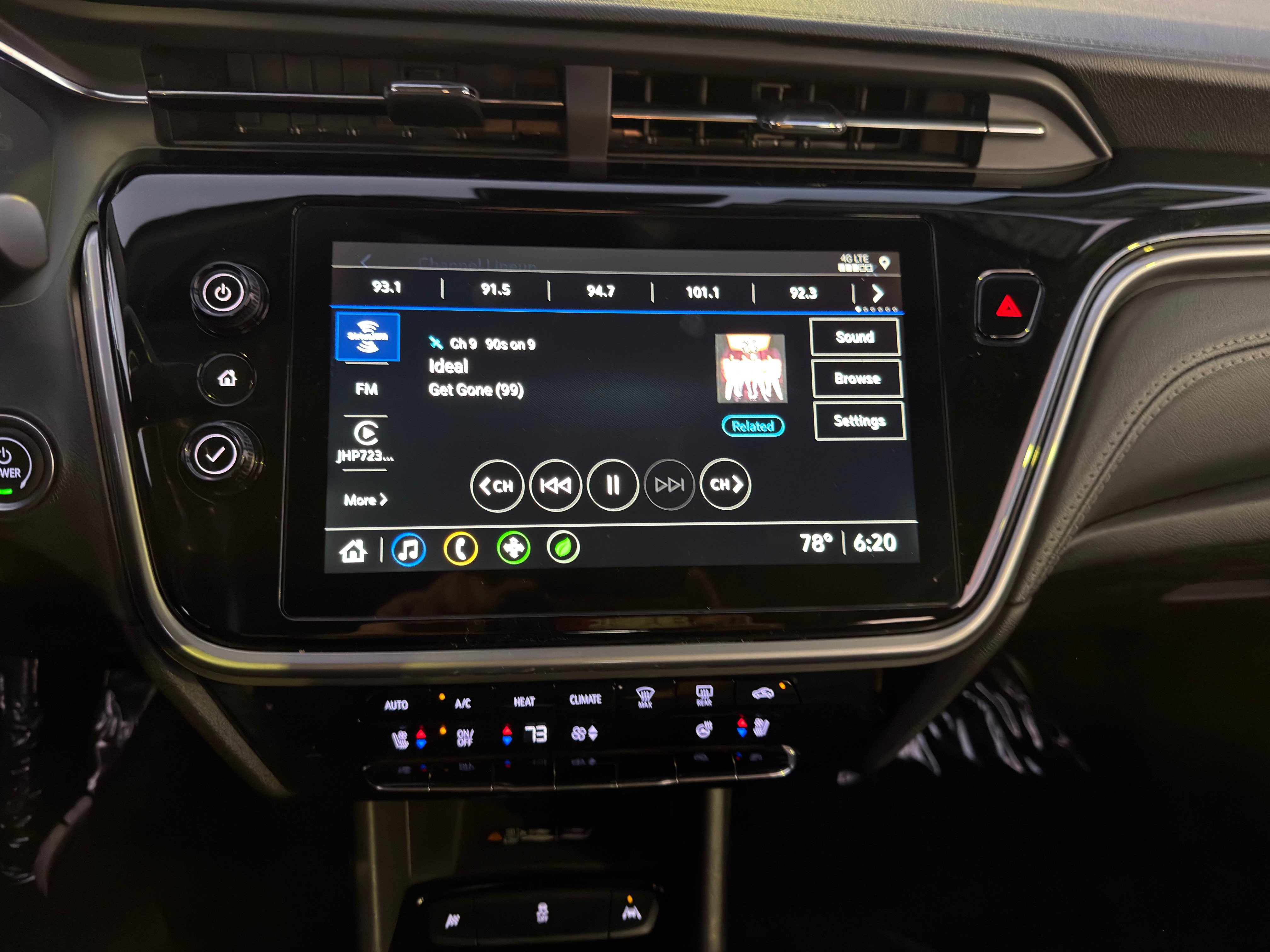 Used 2023 Chevrolet Bolt EUV LT w/ Convenience Package FWD image 30