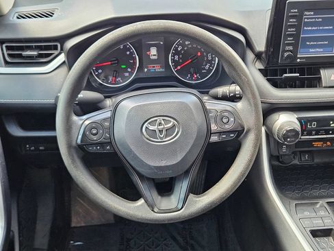 Used 2022 Toyota RAV4 XLE w/ Convenience Package FWD image 31