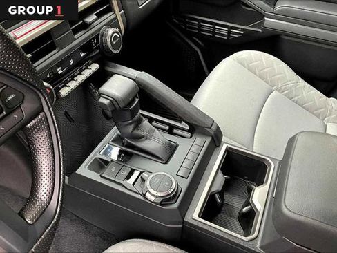 Certified 2024 Toyota Tacoma SR5 AWD/4WD image 7