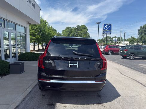 Used 2023 Volvo XC90 B6 Plus w/ Protection Package Premier AWD/4WD image 4