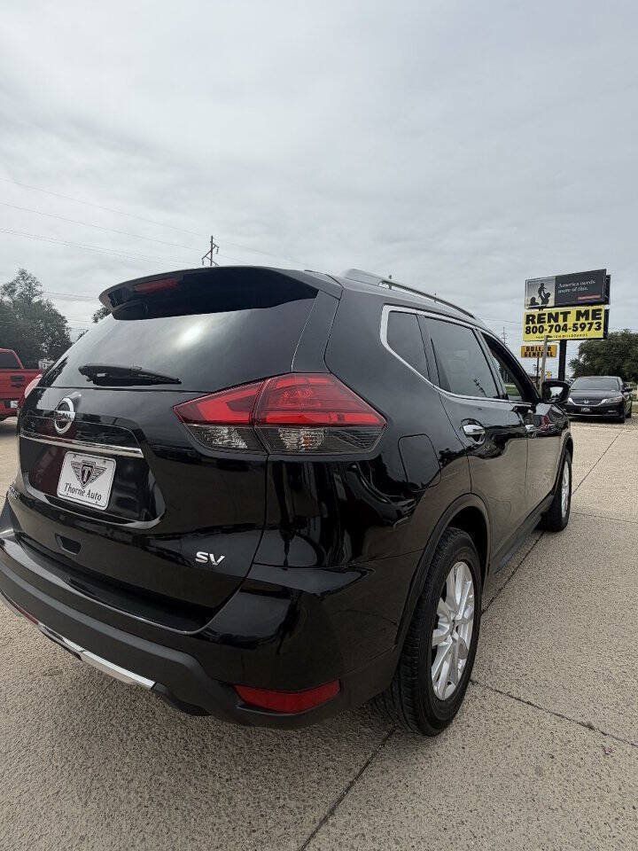 Used 2017 Nissan Rogue SV w/ SV Premium Package FWD image 5
