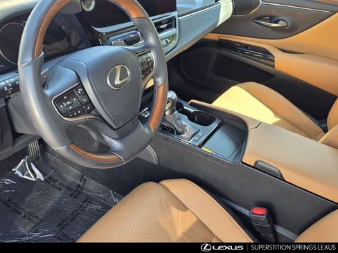 Used 2024 Lexus ES 300h w/ Accessory Package (Z2) FWD image 10
