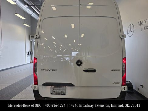 New 2025 Mercedes-Benz Sprinter 2500 image 6