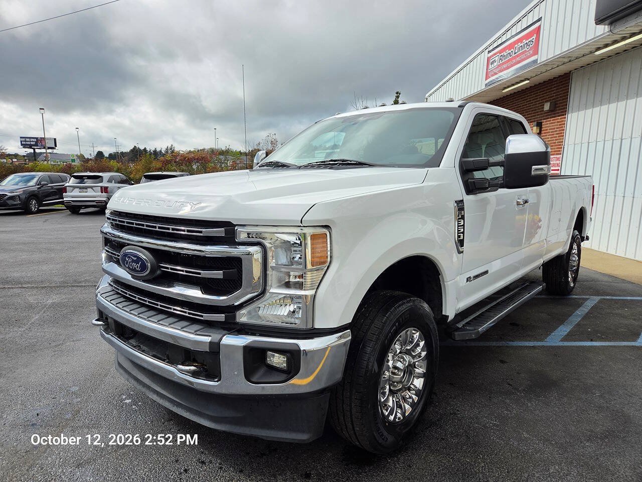 Used 2021 Ford F350 XLT w/ XLT Premium Package AWD/4WD image 3