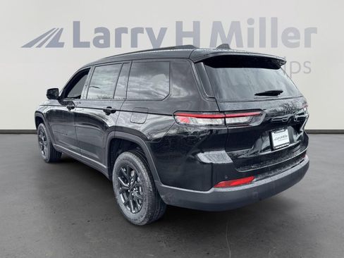 New 2025 Jeep Grand Cherokee L Altitude image 6