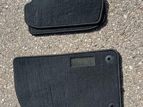 Used 2021 Jeep Wrangler Sport S image 44