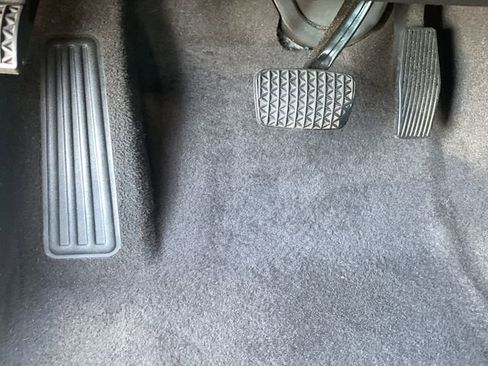 Used 2018 Chevrolet Malibu LT image 17