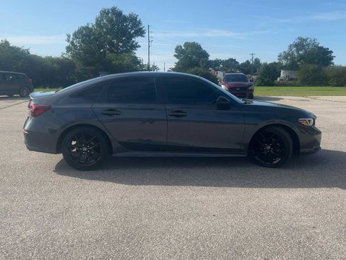 Used 2025 Honda Civic Sport image 7