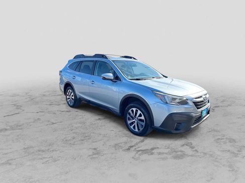 Used 2021 Subaru Outback Premium AWD/4WD image 2